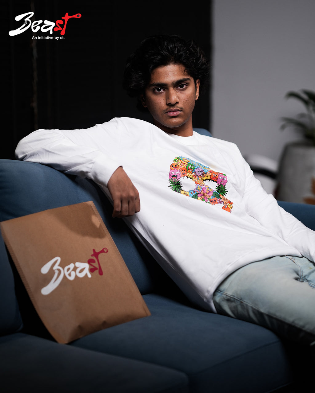 Skull - White Sweatshirt